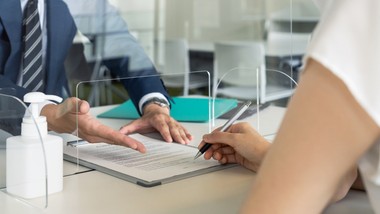 powraca pomysł kodeksu urzędniczego. urzędnicy dostrzegają problem