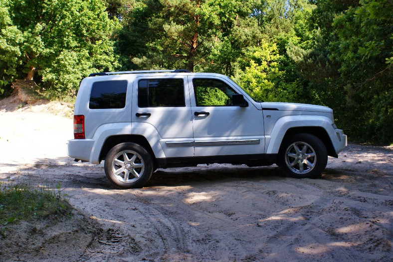 Jeep Cherokee: luksus w błocie