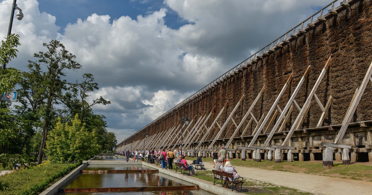 To najsłynniejsze uzdrowisko znów wraca na kolejową mapę Polski. Pociągi pojadą pod wielkie tężnie,
