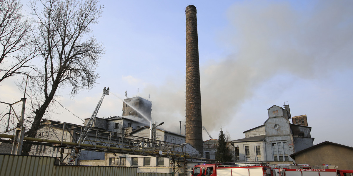 Pożar fabryki porcelany w Katowicach.