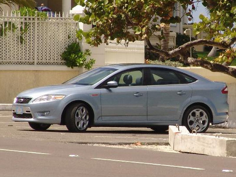 Ford Mondeo liftback: pierwsze przedpremierowe fotografie