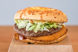 Burger Drwala powraca. Kiedy pojawi się w ofercie popularnego fast foodu?