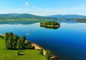 Vlasinsko jezero jedan je od najlepših bisera Srbije i savršen je izbor za vikend putovanje