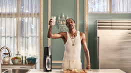 Ilyen a legjobb fej főnök: a növekvő infláció miatt megemelte spanglitekerője bérét Snoop Dogg