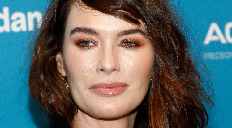 A Trónok harca színésznőjének igazán egyszerű szépségtitkai vannak, most pár lépésben leutánozhatod Lena Headey szépségrutinját. Fotó: Getty Images