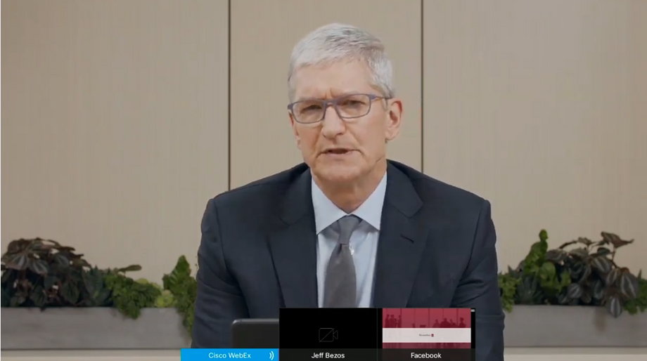 Tim Cook prowadzi Apple od 2011 r. - przejął kierowanie firmą po legendarnym Stevie Jobsie. Od tamtej pory wartość spółki urosła obecnie 1,97 biliona dolarów 