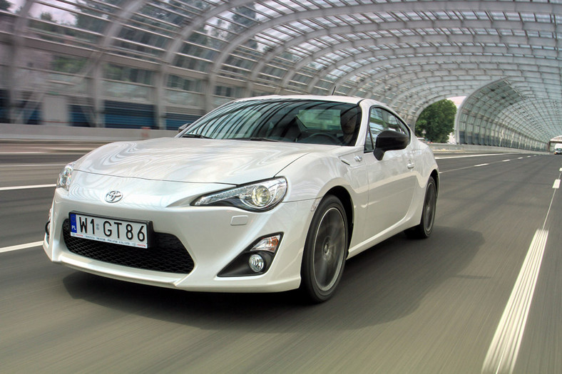 Toyota GT86: sportowiec z krwi i kości