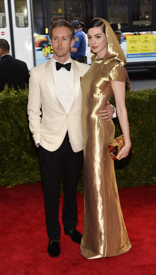 Anne Hathaway i Adam Shulman