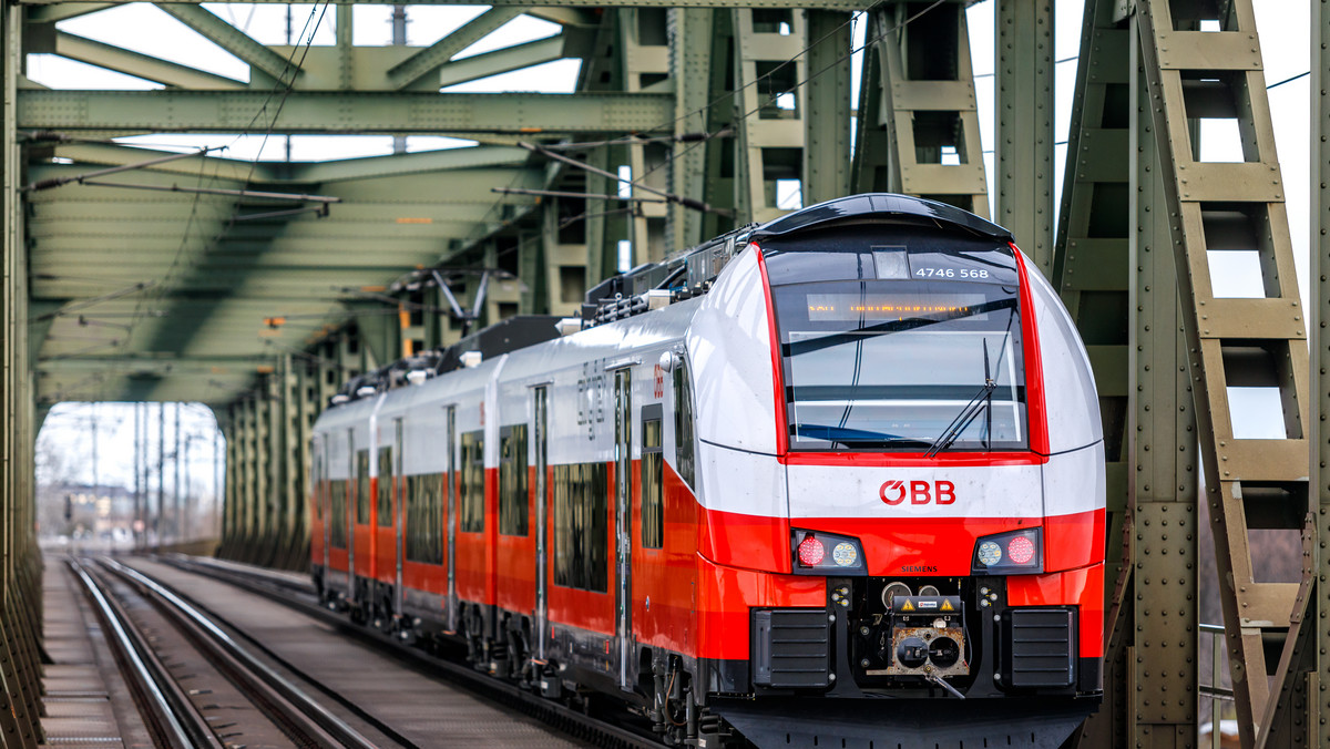 Zatrważające incydenty w pociągu w Austrii. Pasażerowie zamarli