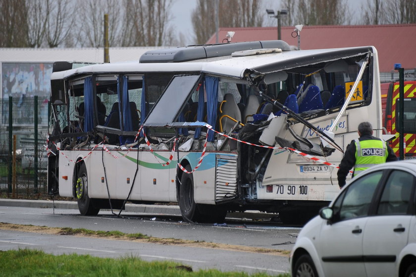 Trwa czarna seria wypadków z udziałem szkolnych autokarów we Francji