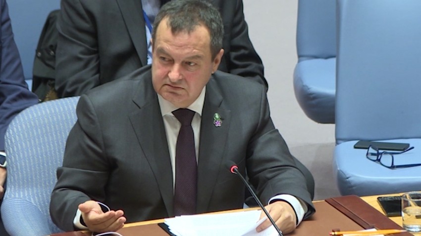 "Sa diplomatama diplomatski"