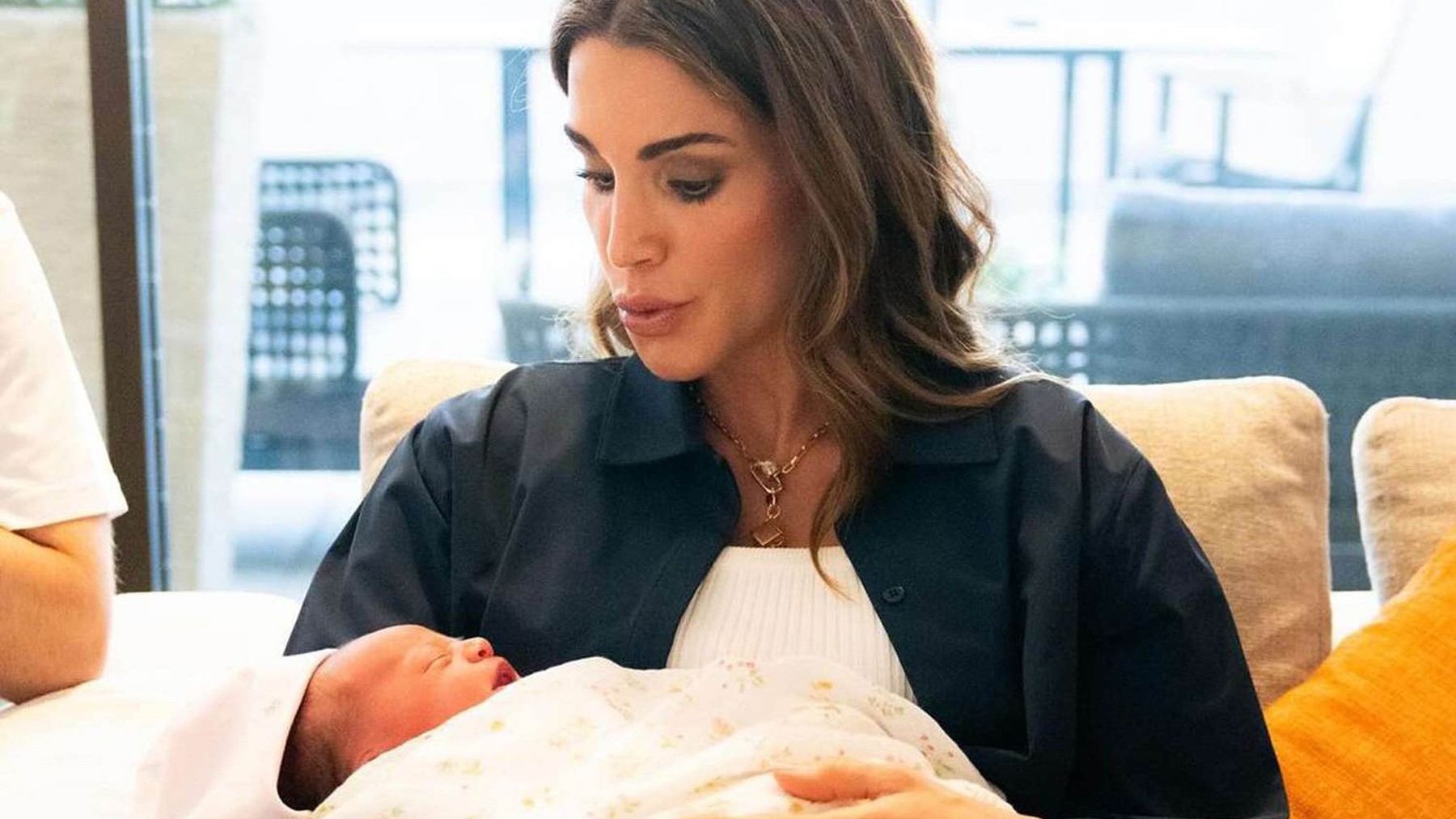 Kr ovn Sa Op Stane Babi kou Princezn Je Tehotn Najmama sk