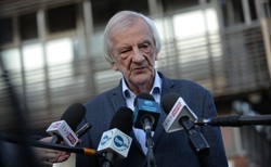 Unijne pieniądze na pomoc uchodźcom nie dla rządu, lecz samorządów? Terlecki: Część opozycji działa...