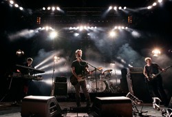 White Lies znów śpiewają o miłości