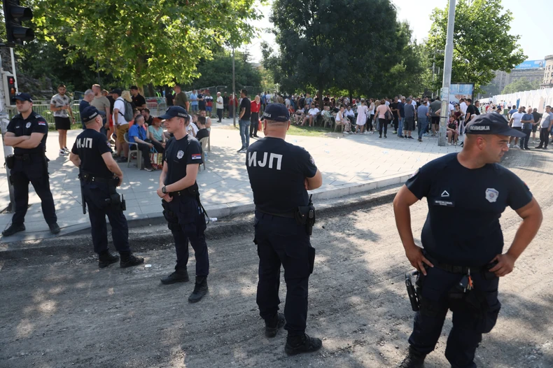 Studenti 2.0 kampuju u Pionirskom parku već tri meseca