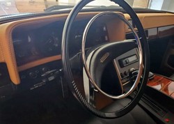 ZiŁ Gorbaczowa na sprzedaż w Polsce. To kuloodporna limuzyna za fortunę