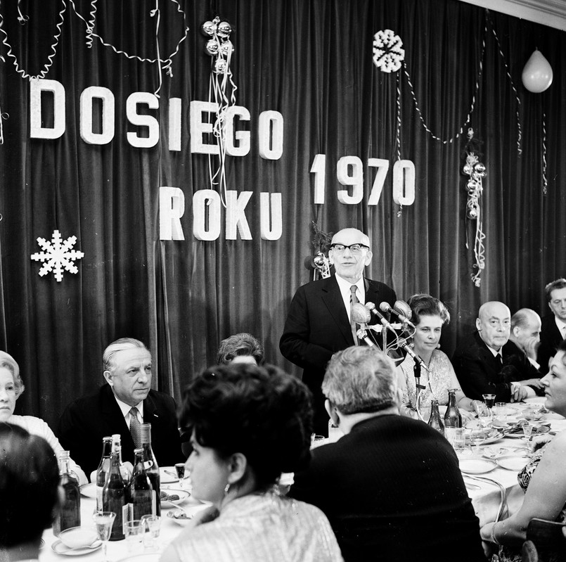 Bal sylwestrowy w gmachu KC PZPR