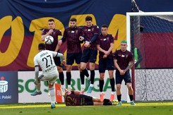 Pogoń nie składa broni w walce o tytuł. W '10' ograła Legię [WIDEO]