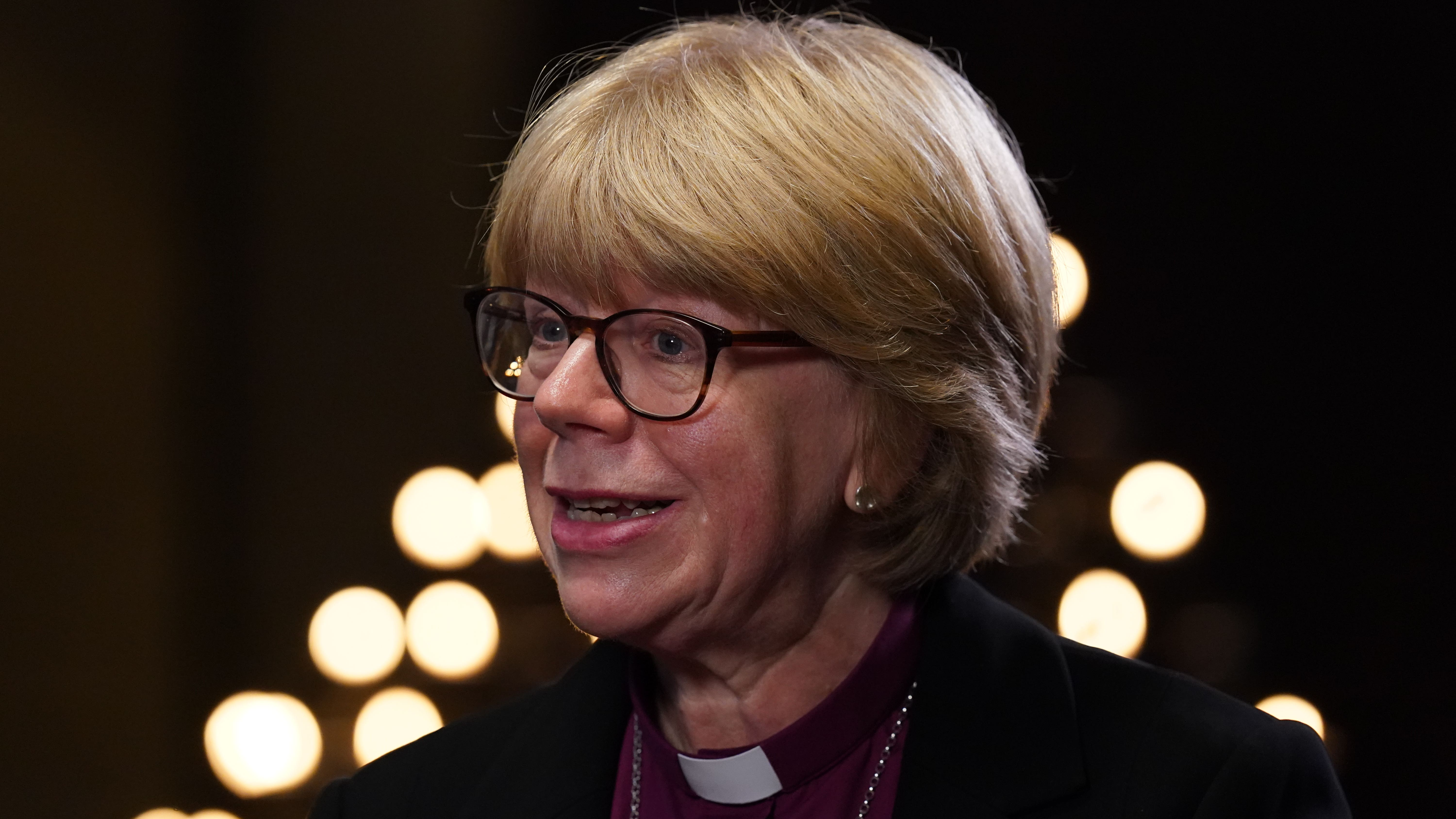 Former chief nurse Dame Sarah Mullally becomes first female Archbishop of Canterbury
