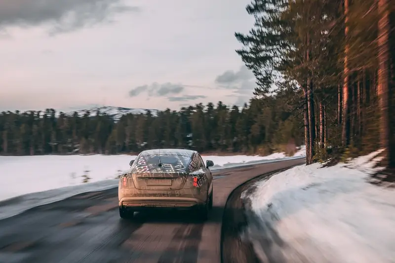 Rolls Royce testuje pierwszy elektryczny samochód superluksusowy