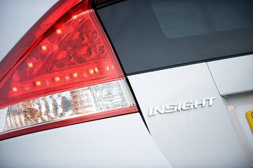 Honda Insight - Sposób na oszczędzanie paliwa