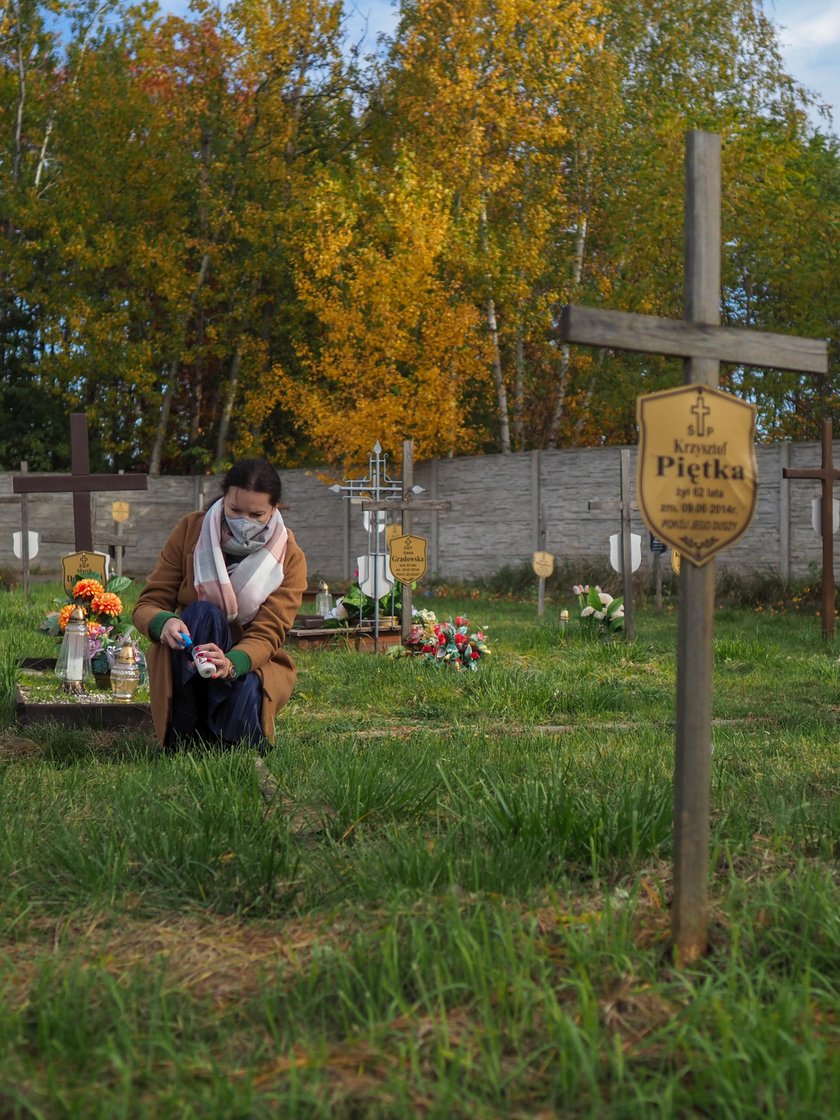 Zapalili światełko na samotnych grobach