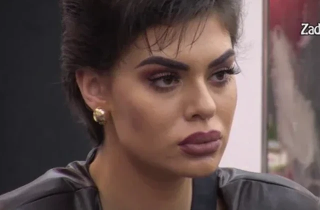 AKCIJA U DVORIŠTU "ELITE 9!" Mina Vrbaški ZGRABILA CIMERA dok je trenirao, vratio joj uspomene na Mensura (FOTO)