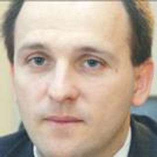 Kluza: lepiej do arbitra niż do sądu