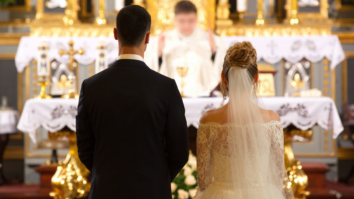 Rozwody kościelne w Polsce. Coraz więcej par chce unieważnienia przysięgi