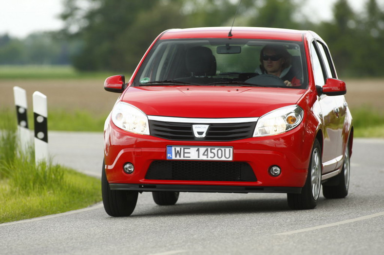 Dacia Sandero 1.5 dCi z 2010 r. - 16 400 zł