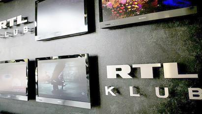 Óriásit bakizott élő adásban az RTL riportere, letiltották a képernyőről