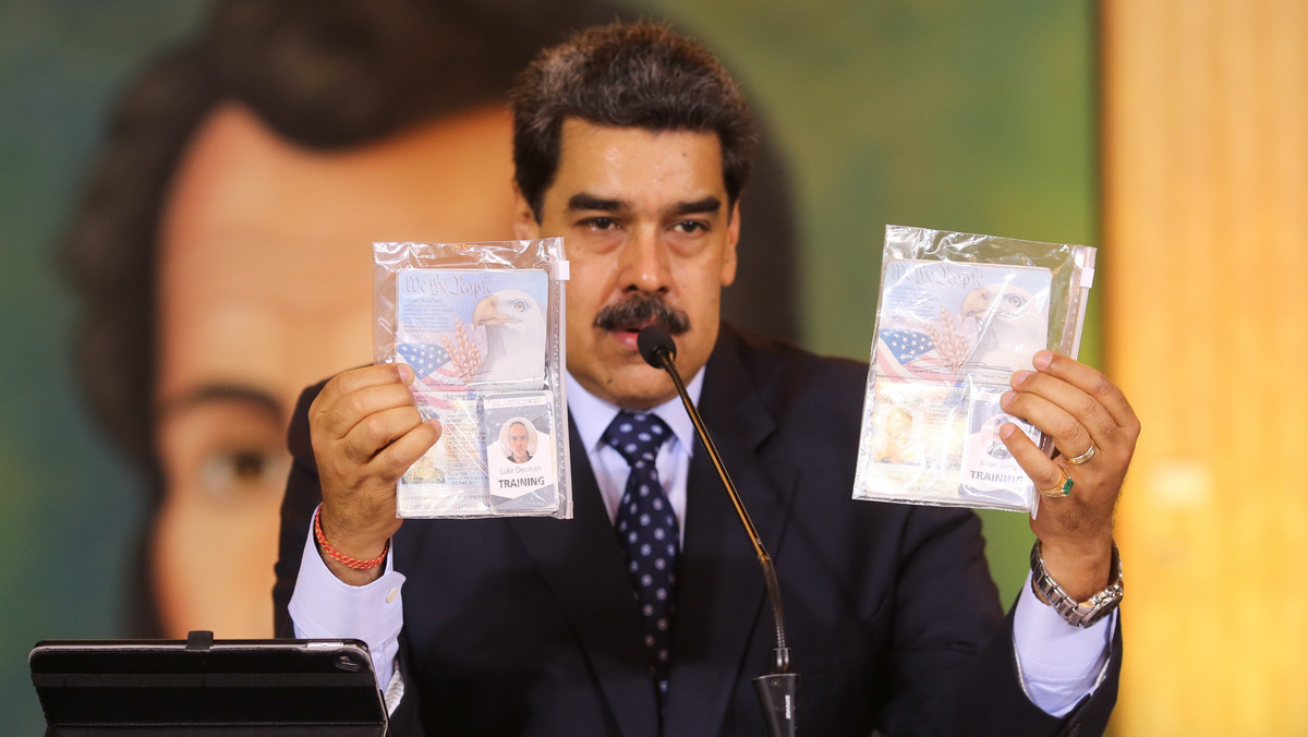 Państwowa telewizja w Wenezueli pokazała dwóch Amerykanów, Airana Berry'ego i Luke'a Denmana, zatrzymanych i oskarżonych o próbę obalenia prezydenta Nicolasa Maduro. Władze w Caracas nazwały tę akcję spiskiem zorganizowanym za wiedzą Waszyngtonu.