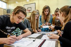 Gimnazjum to edukacyjne samo zło? Uczniom szkoła się podoba