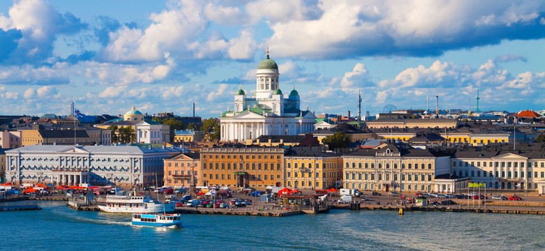 Oto najszczęśliwszy kraj na świecie... już szósty rok z rzędu. Na którym miejscu jest Polska? RANKING
