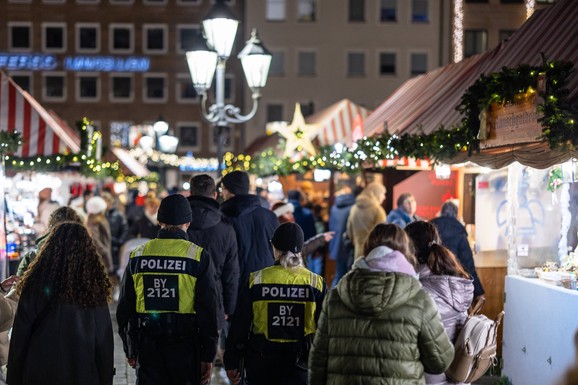 "UBITI ŠTO VIŠE LJUDI" Teroristički napad u Bavarskoj sprečen u poslednjem trenutku, pet lica uhapšeno: Planirali da masakriraju na božićnom marketu