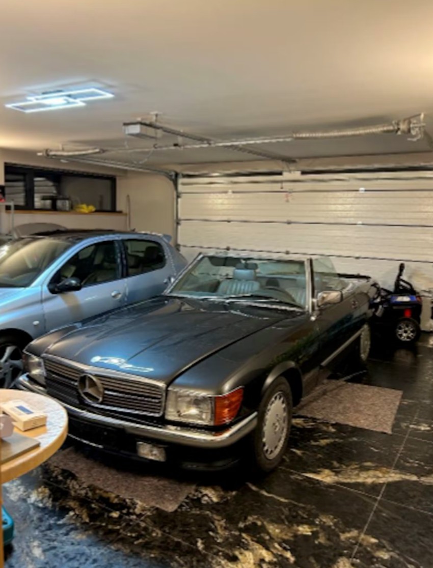 Skupoceni automobili u garaži