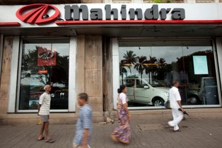 Mahindra, indyjska Tata czy chińskie Chery - kto przejmie zakłady FSO?