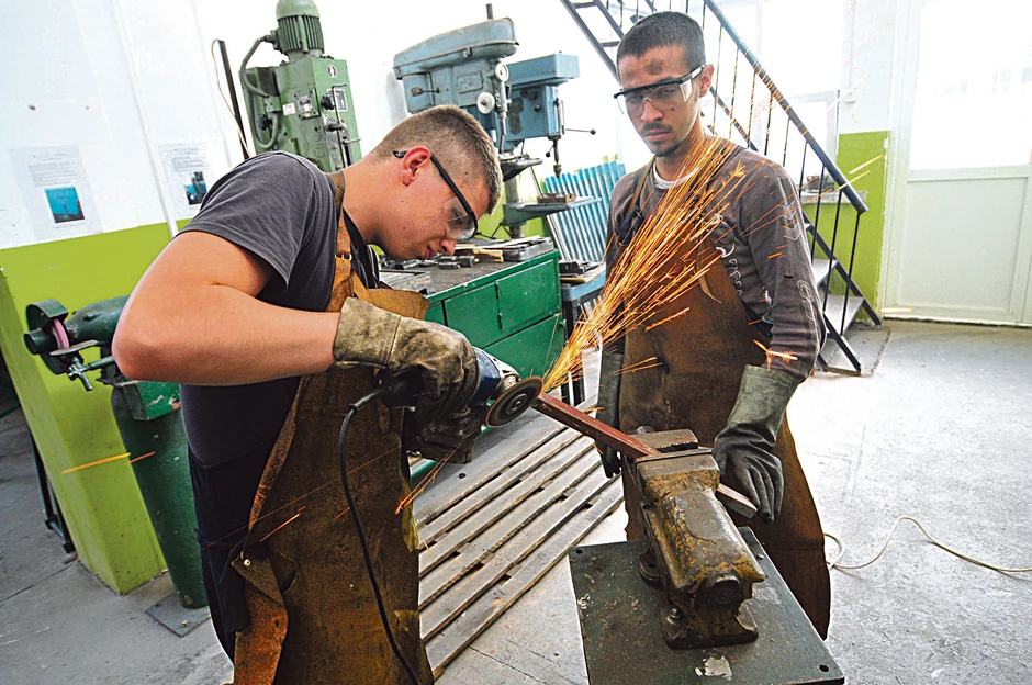 Veliki broj učenika koji pohađa dualno obrazovanje nađe posao u struci