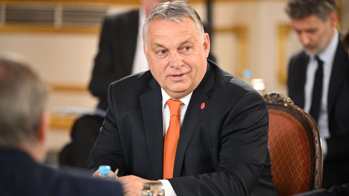 59 éves lesz Orbán Viktor – Mutatjuk, milyen személyes ajándékokat kapott  az elmúlt években