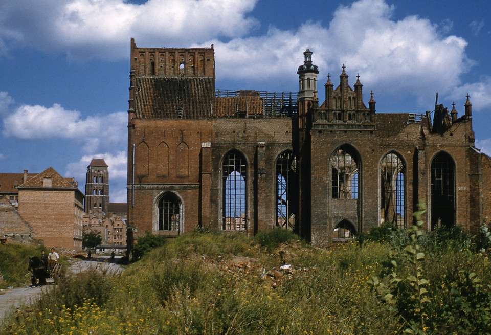 Kościół Świętych Apostołów Piotra i Pawła, Gdańsk, 1956-1960