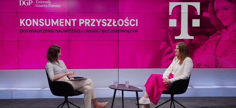 Do czego służy Polakom telefon komórkowy?