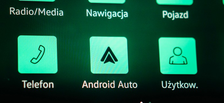 Android Auto bezprzewodowy w każdym aucie. To łatwiejsze niż myślisz