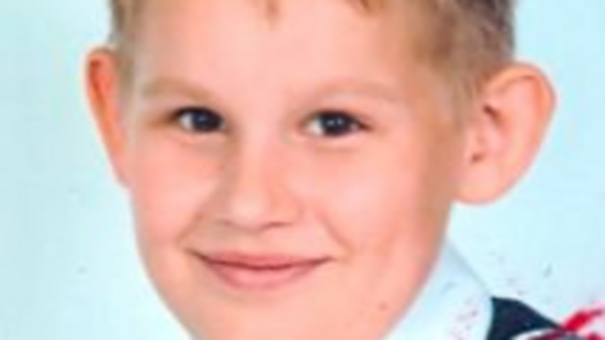 Zaginiony i poszukiwany od wczoraj 12 - letni Szymon Oręczak został odnaleziony dziś ok. godz. 13.00 przez policjantów z Komendy Powiatowej Policji w Gryfinie. Chłopiec jest cały i zdrowy - zapewnia KPP w Gryfinie.
