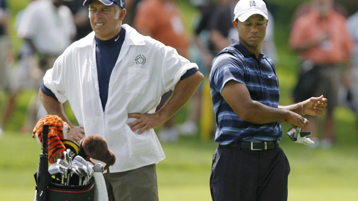 Spory skandal miał miejsce na gali golfowej w Singapurze. Były współpracownik Tigera Woodsa, najsłynniejszy podający kije człowiek na świecie Steve Williams, zdecydował się na wyjątkowo niesmaczny żart skierowany do byłego pracodawcy.