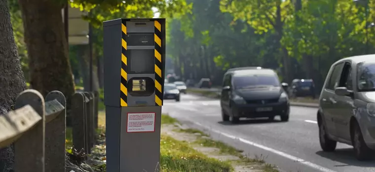Francja rozważa poluzowanie kar za prędkość. "Zaproszenie do szybszej jazdy"