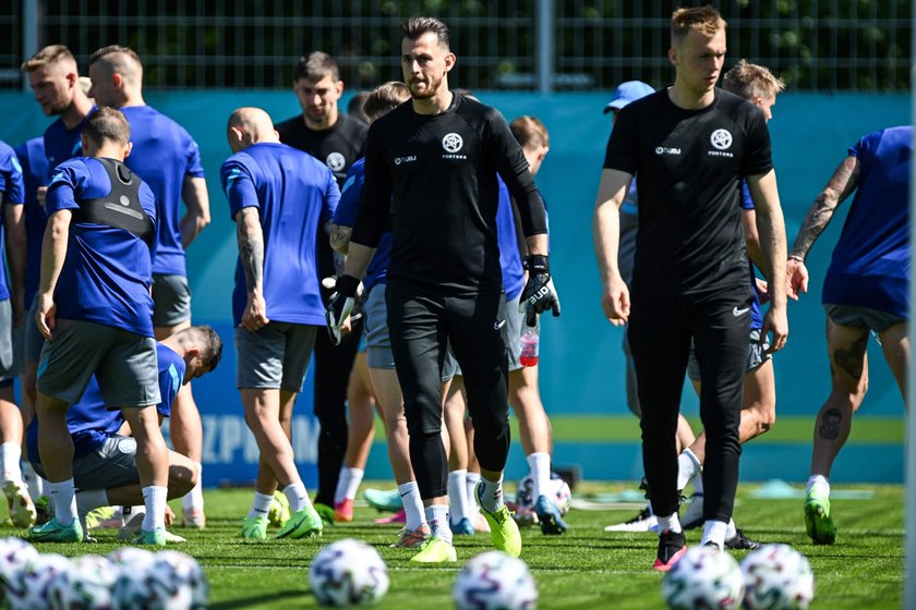 Jako dziecko Martin Dubravka (32 l.) bawił się w ogrodzie maczetą i... wbił ją sobie w nogę.