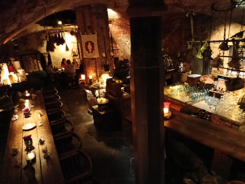 Restauracja rodem ze średniowiecza Rozengrāls 