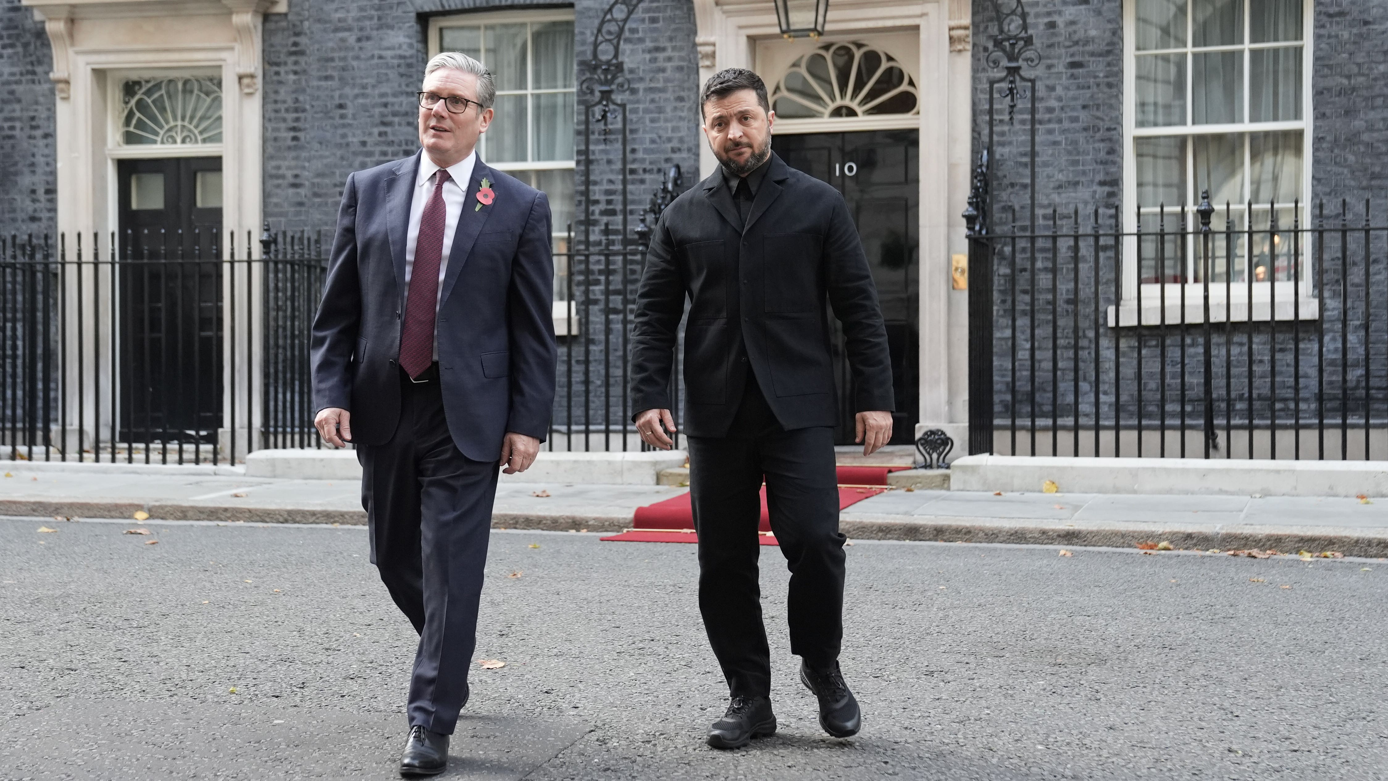 UK in emergency Geneva talks on Trump's secret 28-point Ukraine plan