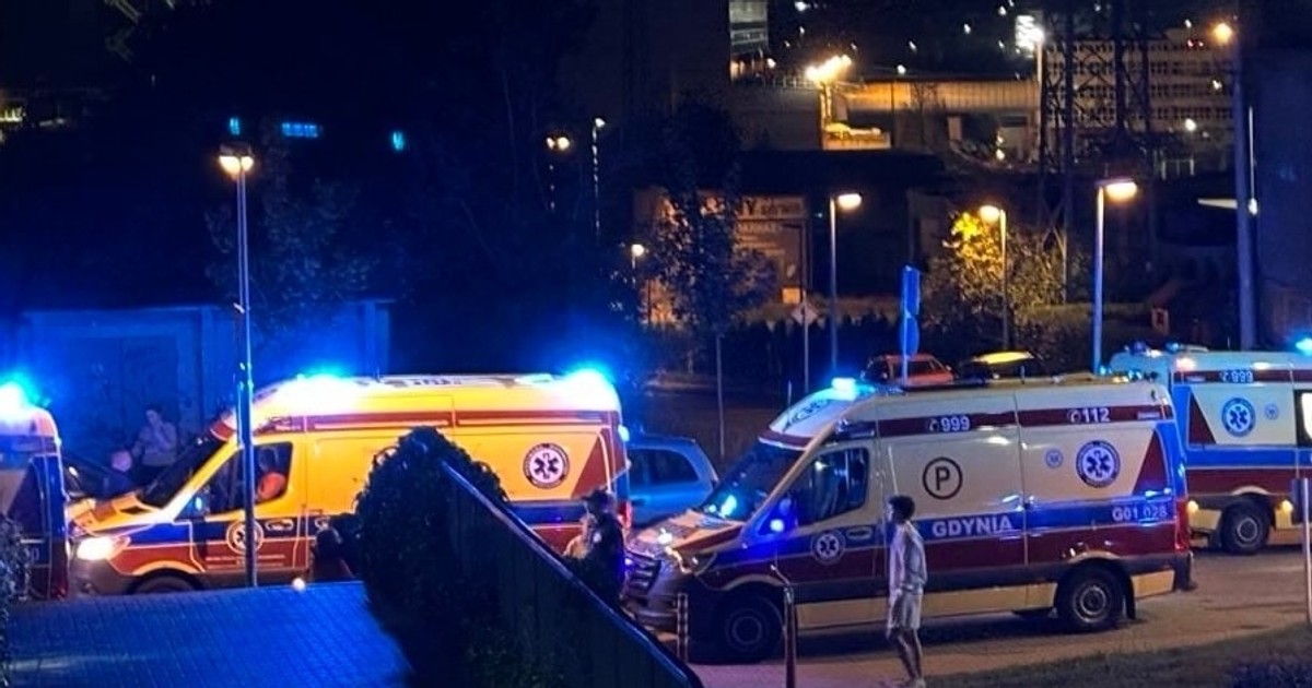 Dramat w Gdyni. Mężczyzna zginął w pożarze. Poważnie ucierpiał bohaterski sąsiad