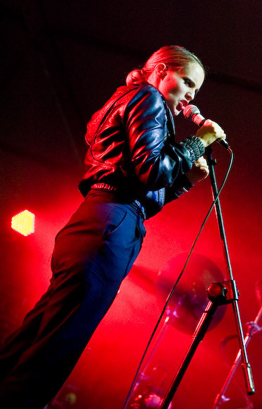 Anna Calvi (fot. Monika Stolarska / Onet.pl)